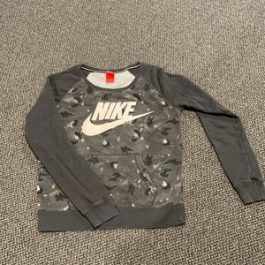 Nike sweatshirt
